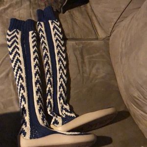 Sock shoe, navy cream